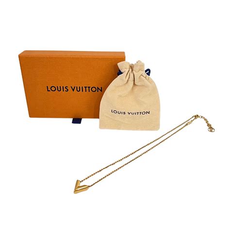 essential v halskette louis vuitton|louis vuitton essential v jewelry.